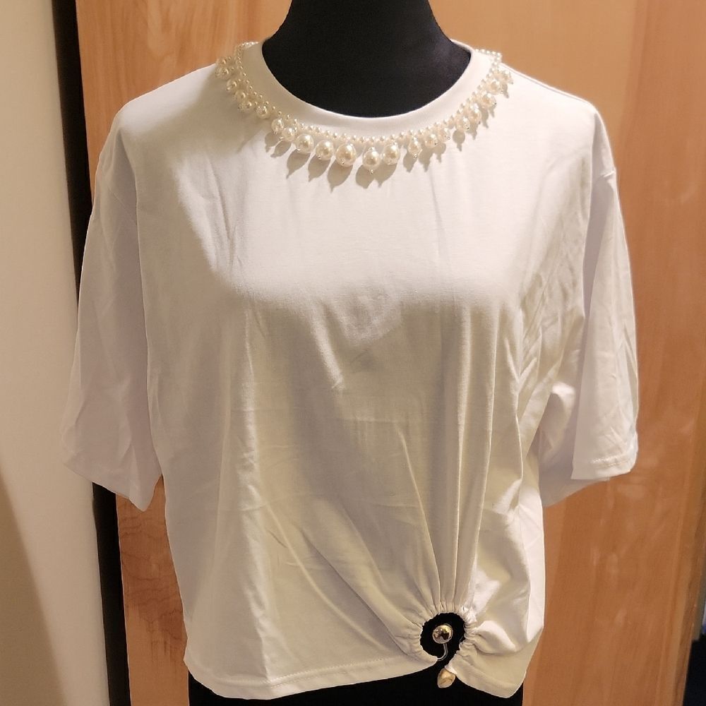 NWOT Muy Muy White Pearl-Embellished Women's Top Sz L